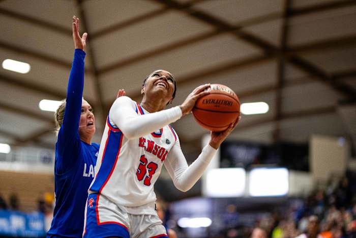 Benson Grants Pass 6A Oregon girls basketball quarterfinal 2024 Naji Saker -23